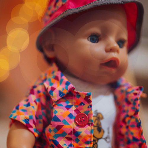 Színes baba ruha szett kalappal