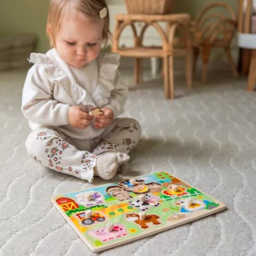Fa Montessori farm kirakó párkeresővel