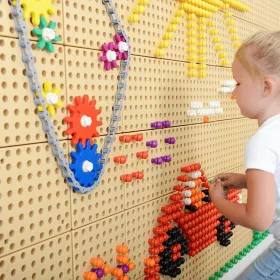   MASTERKIDZ Színes fogaskerekek és hajtókarok készlete, 79 db