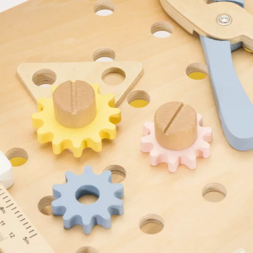 Classic World fa nagy barkácsasztal, kiegészítőkkel