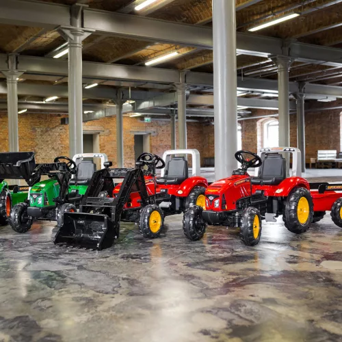 Red Supercharger pedálos traktor pótkocsival és első kanállal
