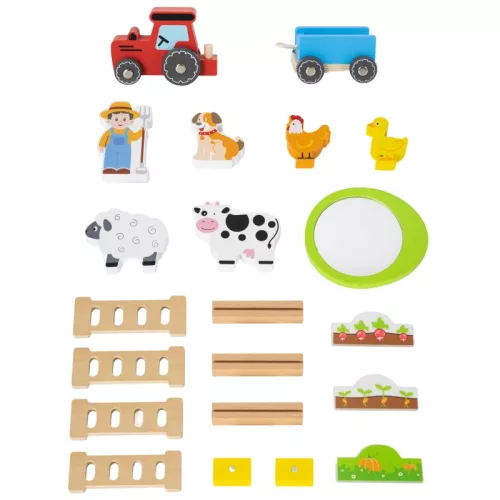 Fa farm állatokkal és traktorral