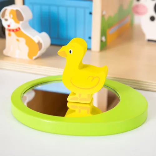 Fa farm állatokkal és traktorral