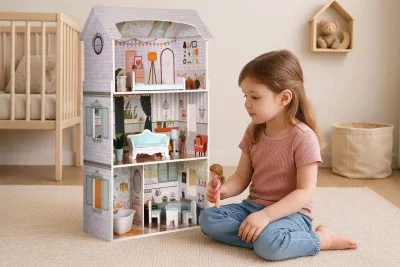 ECOTOYS Alice fa 3 emeletes, 4 szobás babaház, bútorokkal